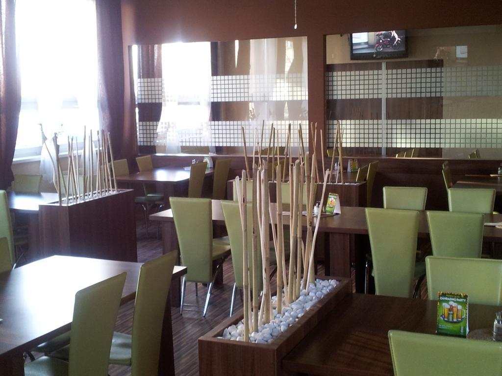 城市大楼旅舍 Šaca 外观 照片